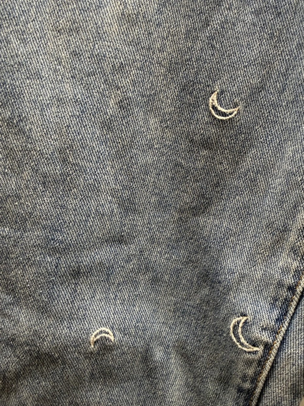 PacSun Light Blue Denim Embroidered Over The Moon High Waist Mom Jeans Size 25 - Picture 5 of 10